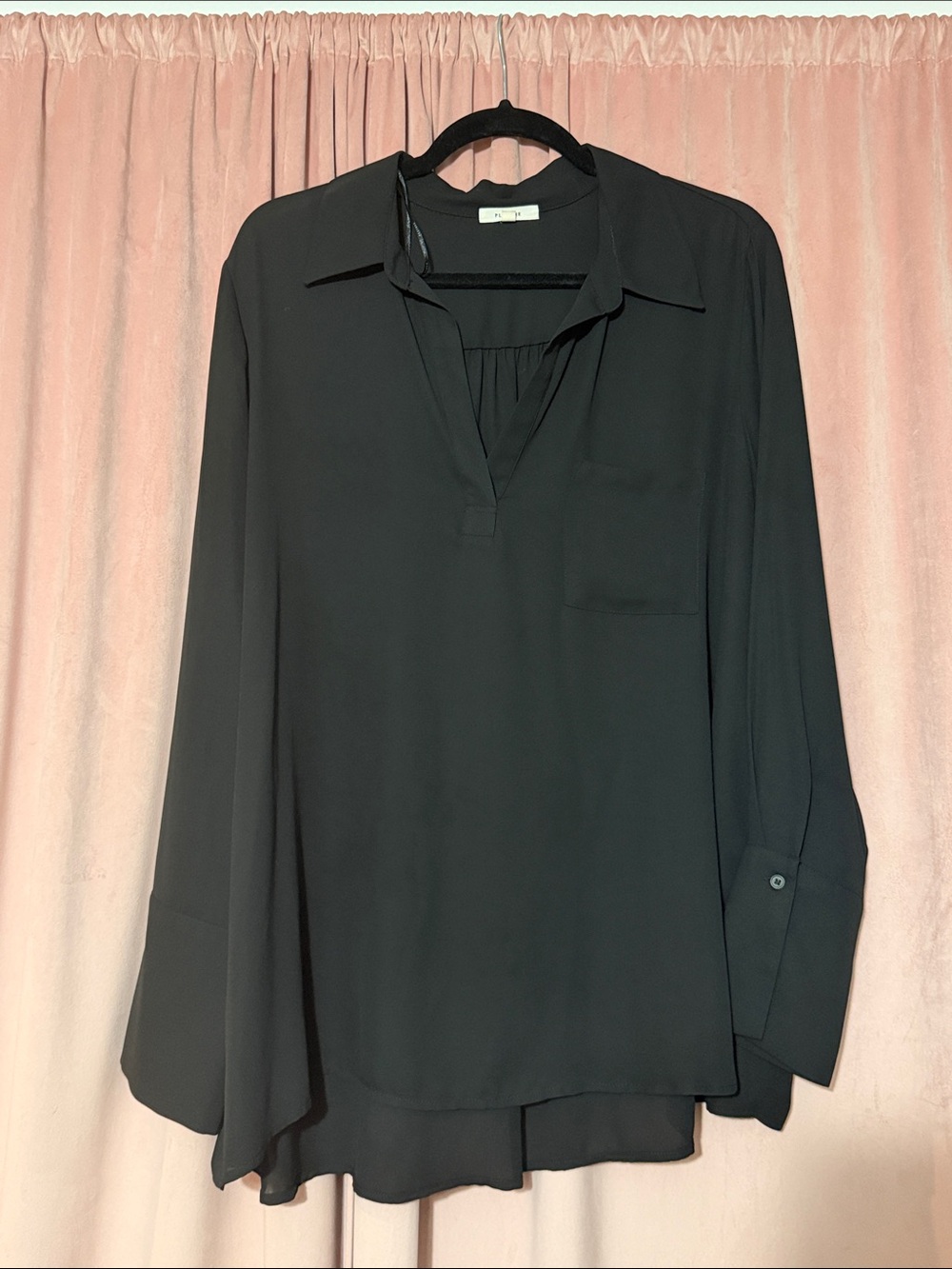 Pleione Black Split V-Neck Long Sleeve Tunic